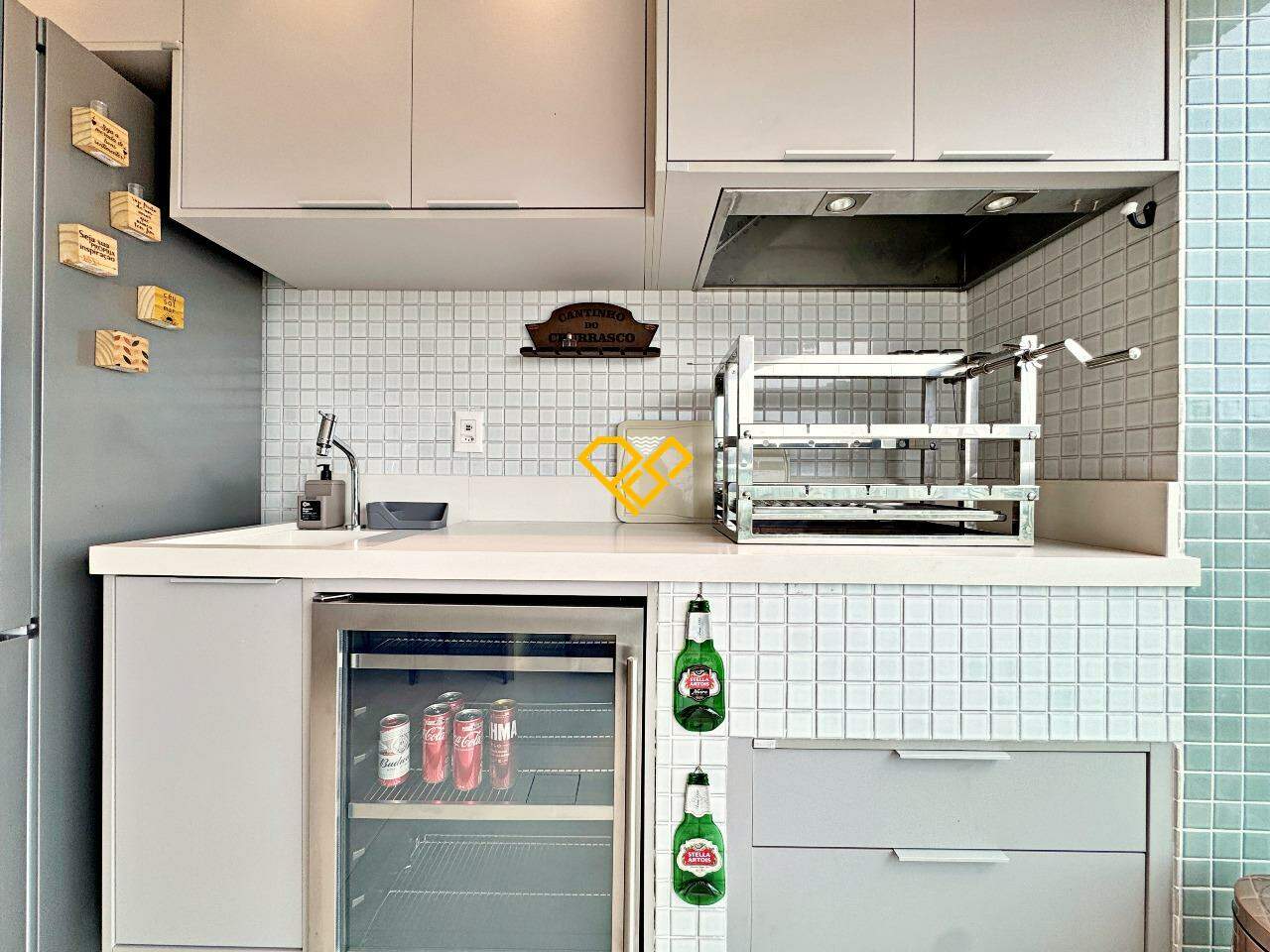 Apartamento para aluguel no Gonzaga: Varanda com churrasqueira