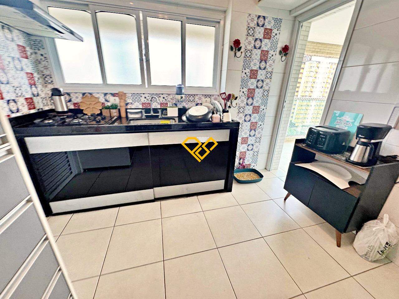 Apartamento à venda no Gonzaga: Cozinha