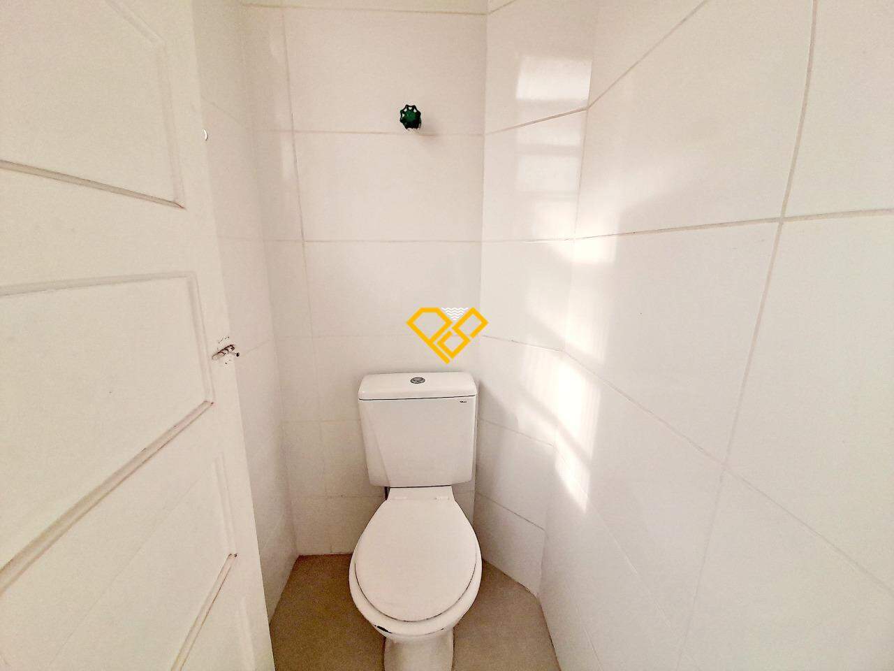 Apartamento à venda no Embaré: Wc de serviço