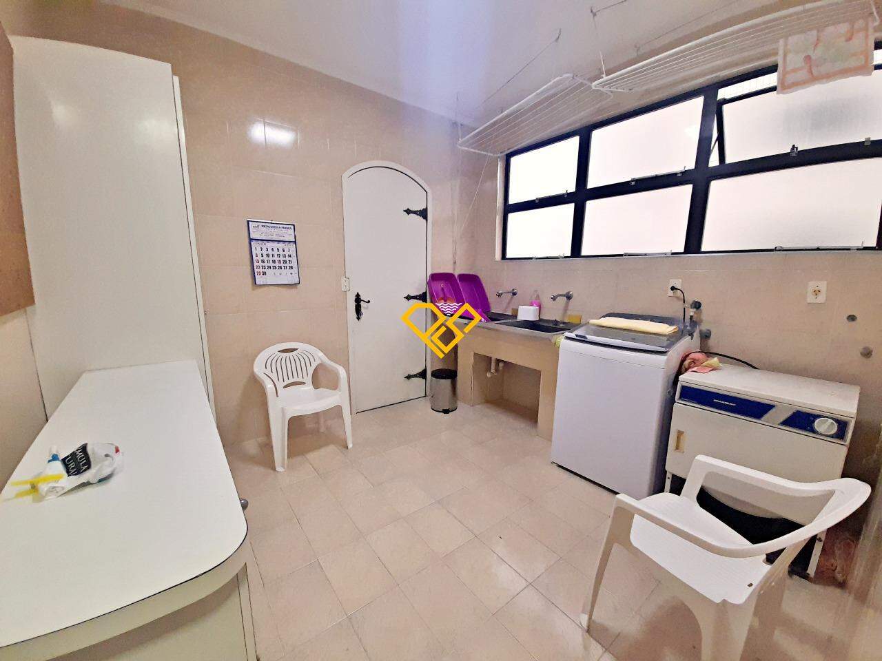 Apartamento à venda no Aparecida: Área de serviço