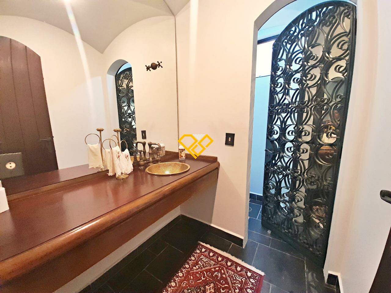 Apartamento à venda no Aparecida: Lavabo