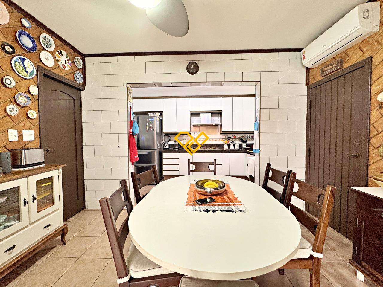 Casa à venda no Ponta da Praia: Cozinha