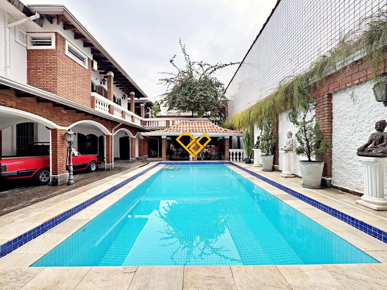 Casa à venda no Ponta da Praia: Piscina