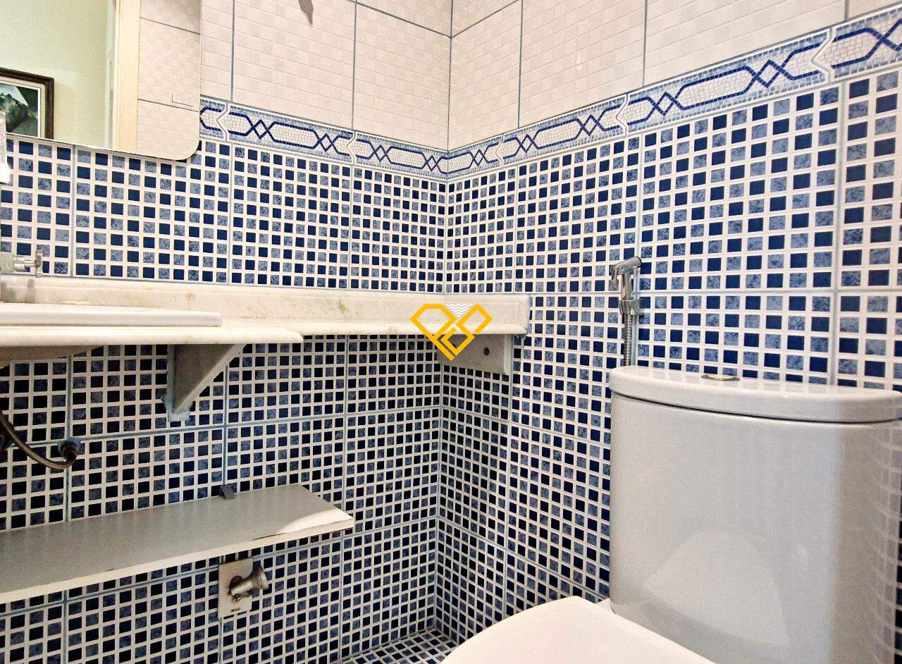 Apartamento à venda no Boqueirão: Wc de serviço