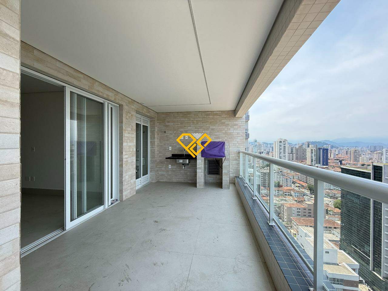 Apartamento à venda no Aparecida: Varanda