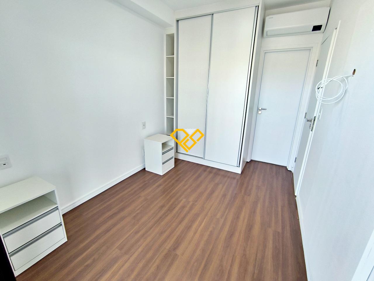 Apartamento para aluguel no Boqueirão: Dormitório - suíte