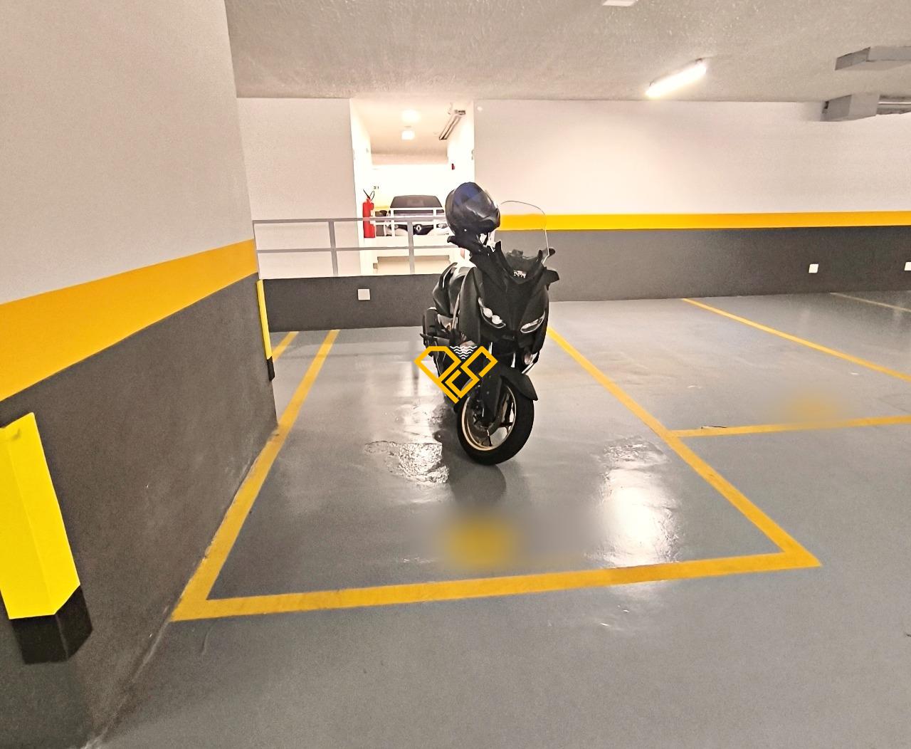 Apartamento para aluguel no Boqueirão: Garagem