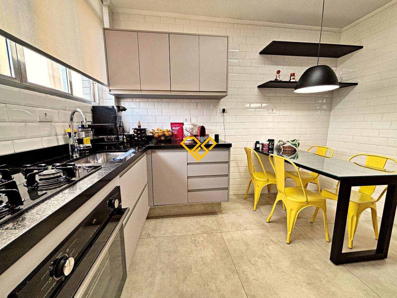 Apartamento à venda no Gonzaga: Cozinha