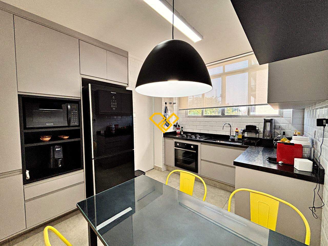Apartamento à venda no Gonzaga: Cozinha