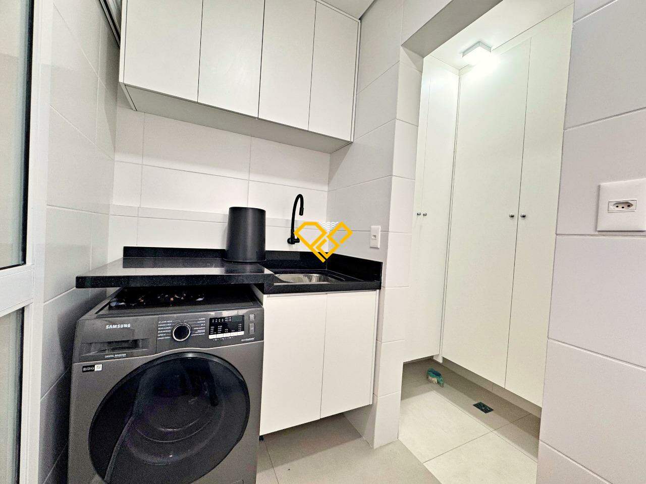 Apartamento para aluguel no Pompéia: Área de serviço