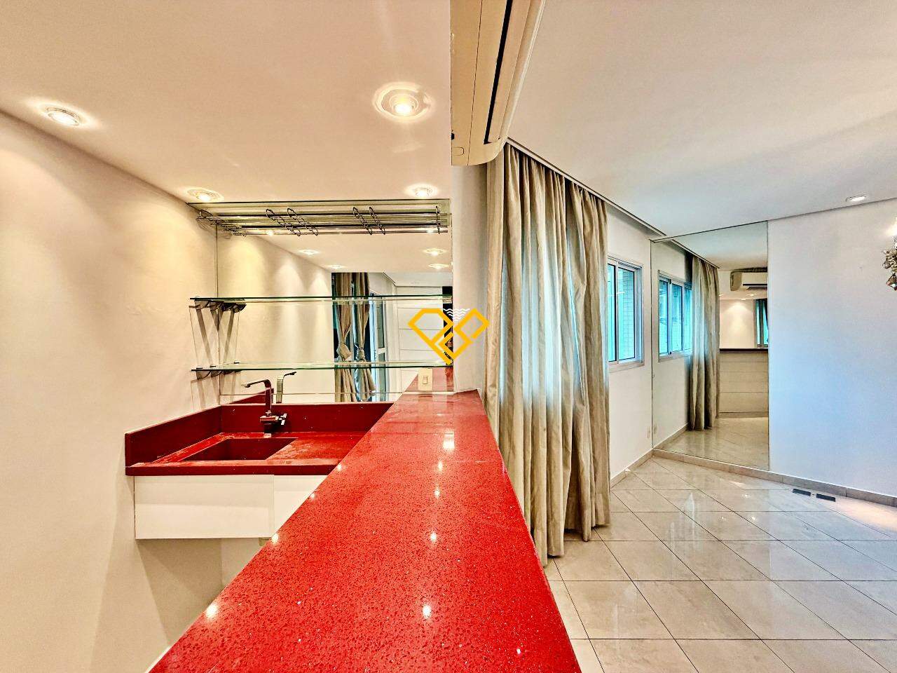 Apartamento para aluguel no Ponta da Praia: Sala