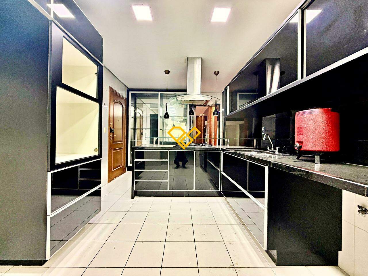 Apartamento para aluguel no Ponta da Praia: Cozinha