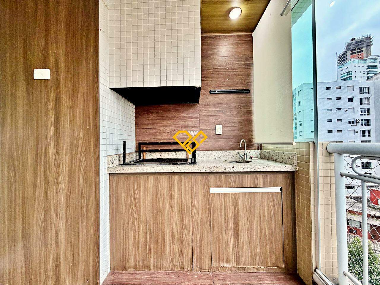 Apartamento para aluguel no Ponta da Praia: Churrasqueira