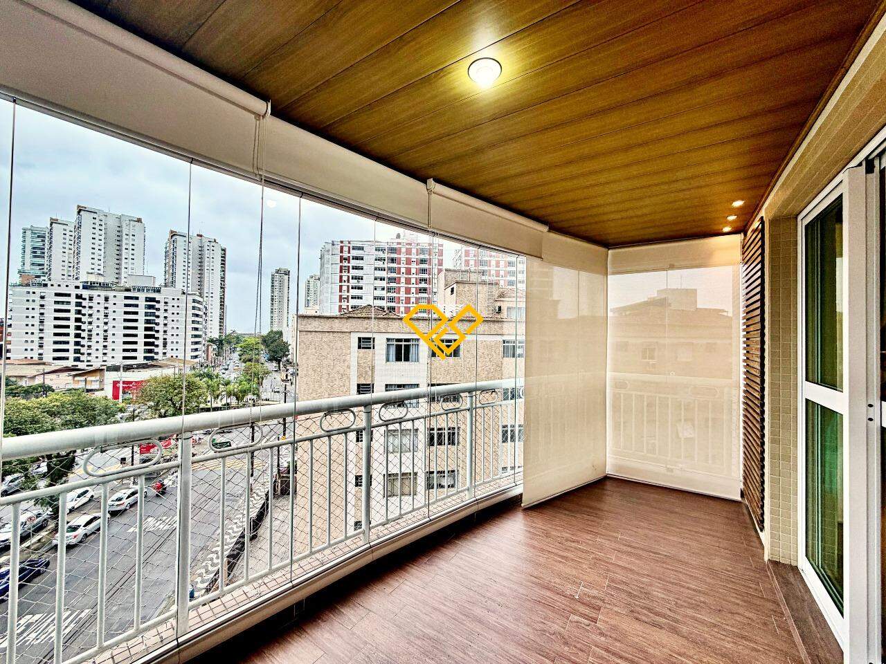 Apartamento para aluguel no Ponta da Praia: Varanda