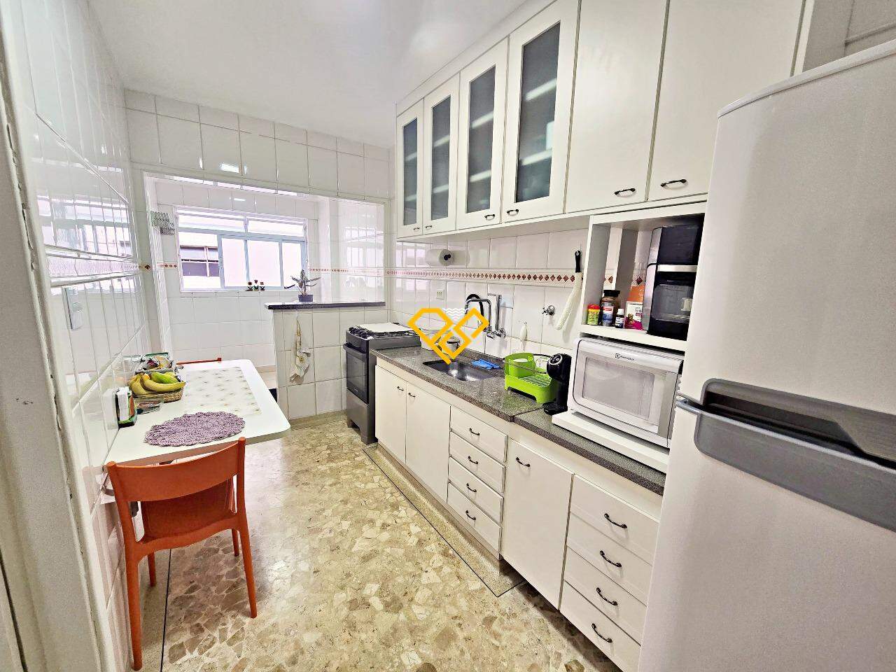 Apartamento à venda no Ponta da Praia: Cozinha