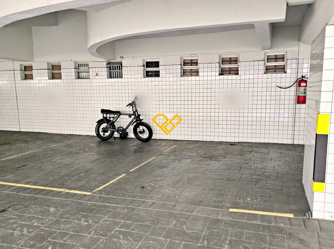 Apartamento à venda no Ponta da Praia: Garagem
