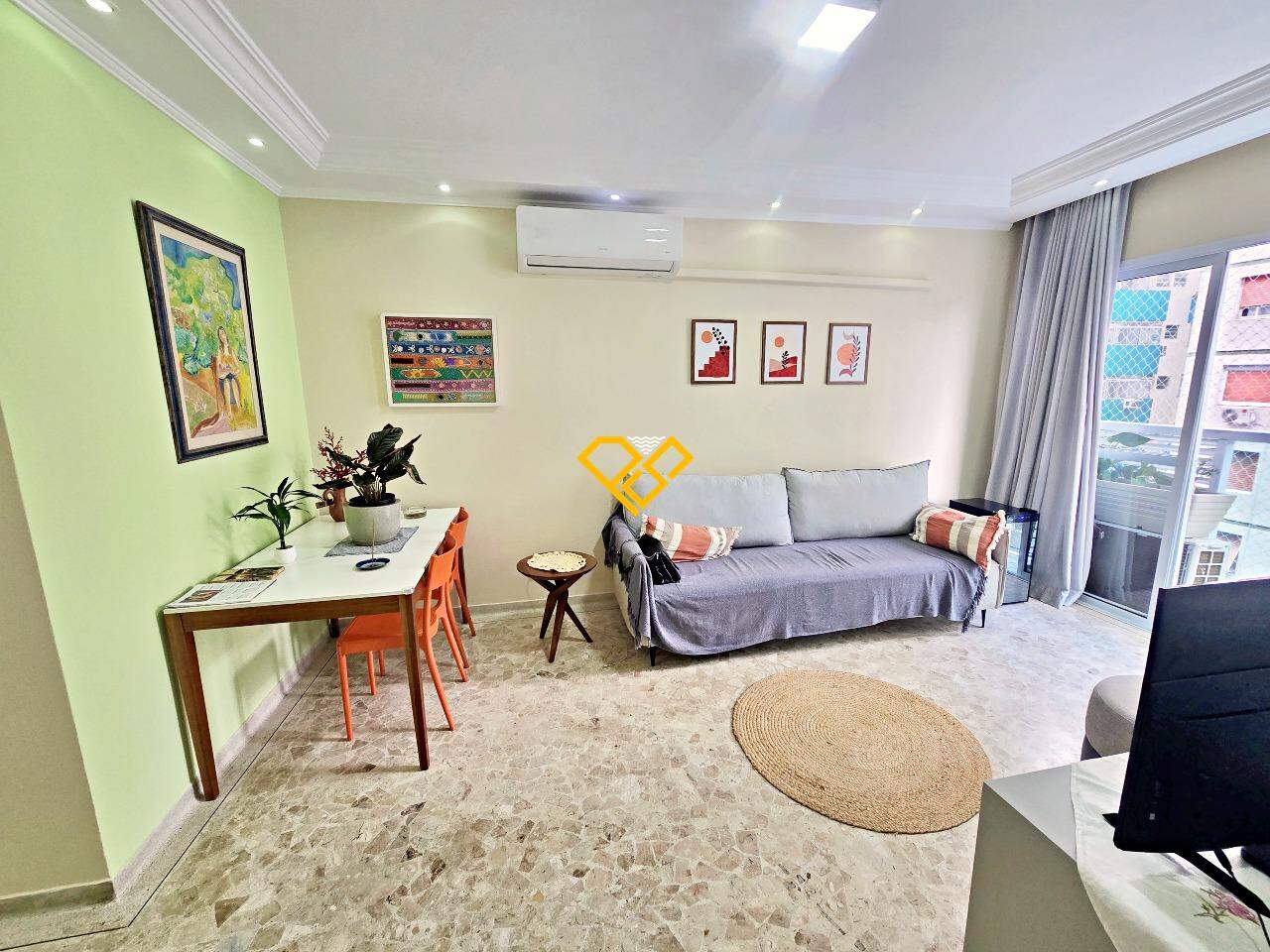 Apartamento à venda no Ponta da Praia: Sala