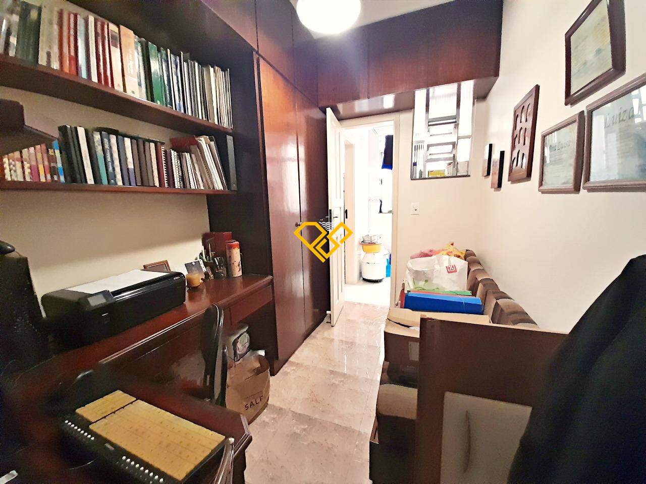 Apartamento à venda no Aparecida: Dependência
