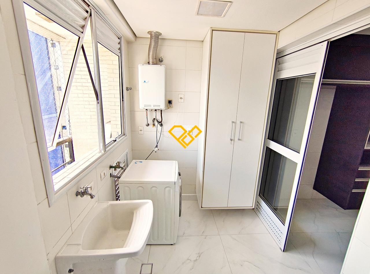 Apartamento para aluguel no Embaré: Área de serviço