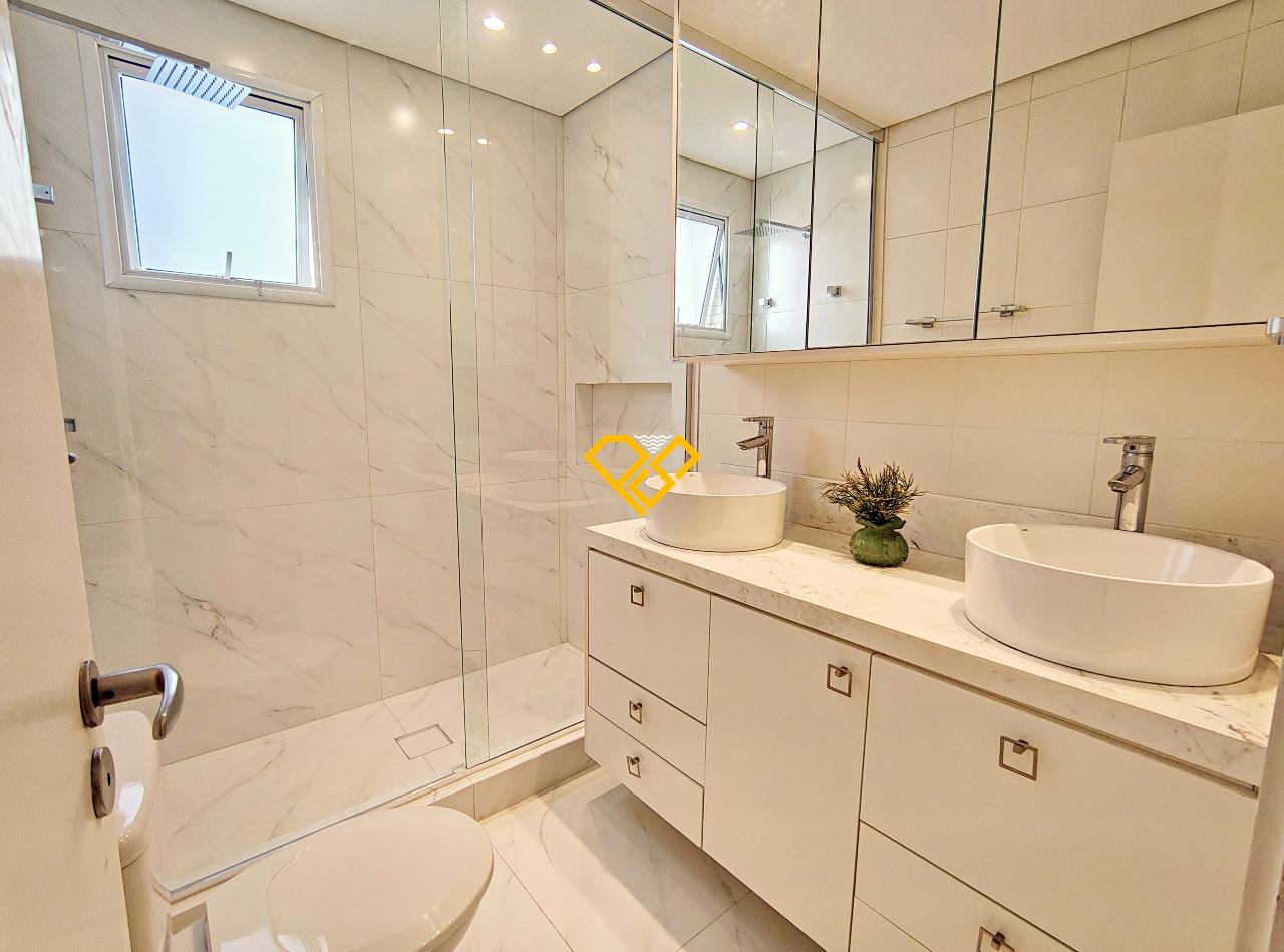 Apartamento para aluguel no Embaré: Wc suíte 1