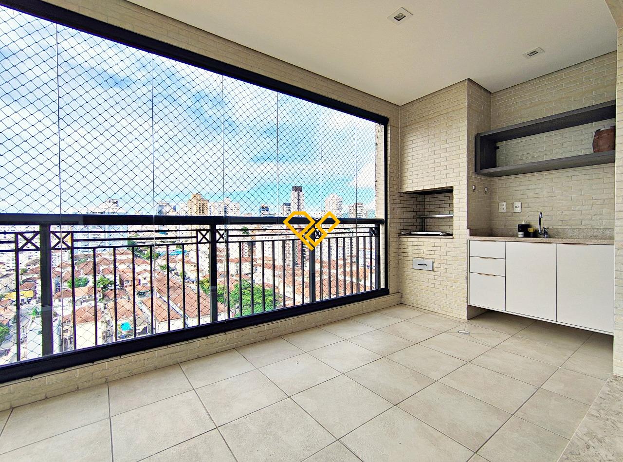 Apartamento para aluguel no Embaré: Varanda com churrasqueira