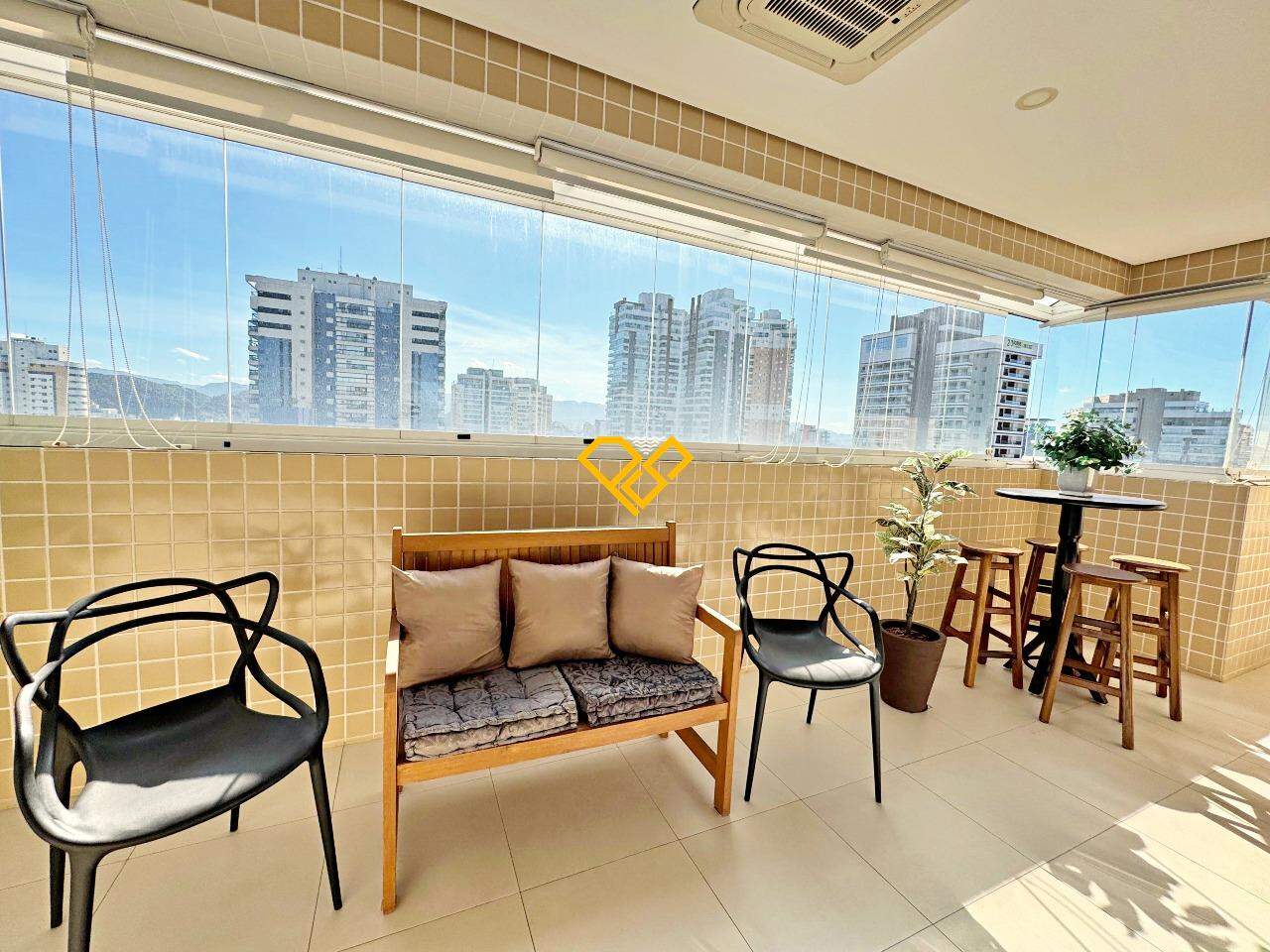 Apartamento à venda no Gonzaga: Varanda