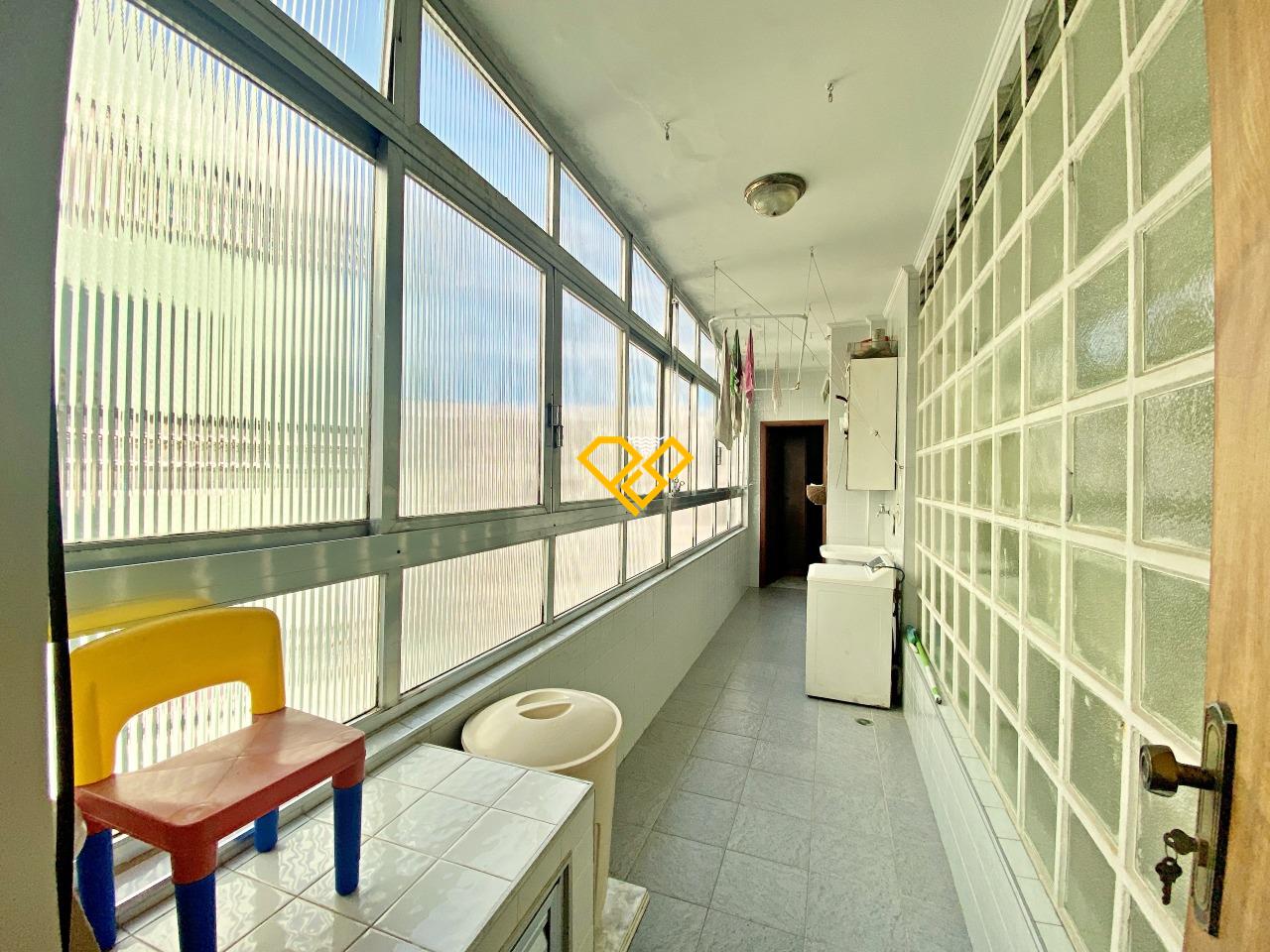 Apartamento à venda no José Menino: Área de serviço