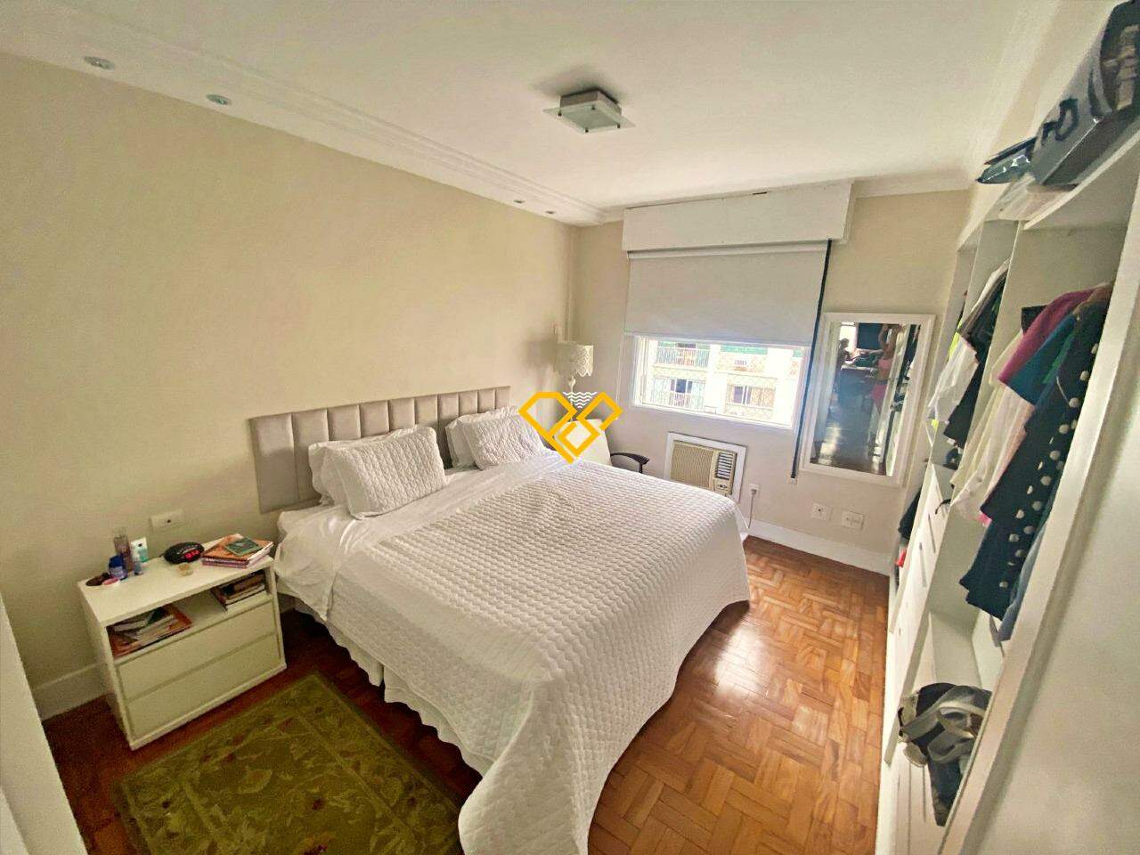 Apartamento à venda no Ponta da Praia: Dormitório 1 - suíte
