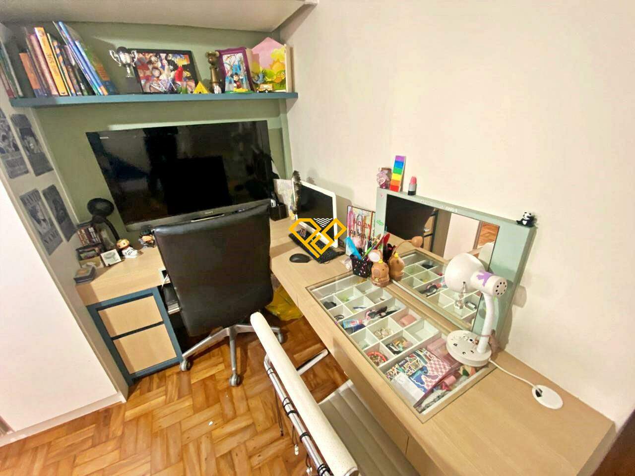 Apartamento à venda no Ponta da Praia: Dormitório 3