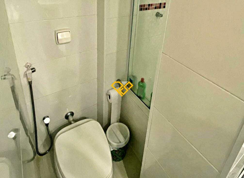 Apartamento à venda no Ponta da Praia: Wc social