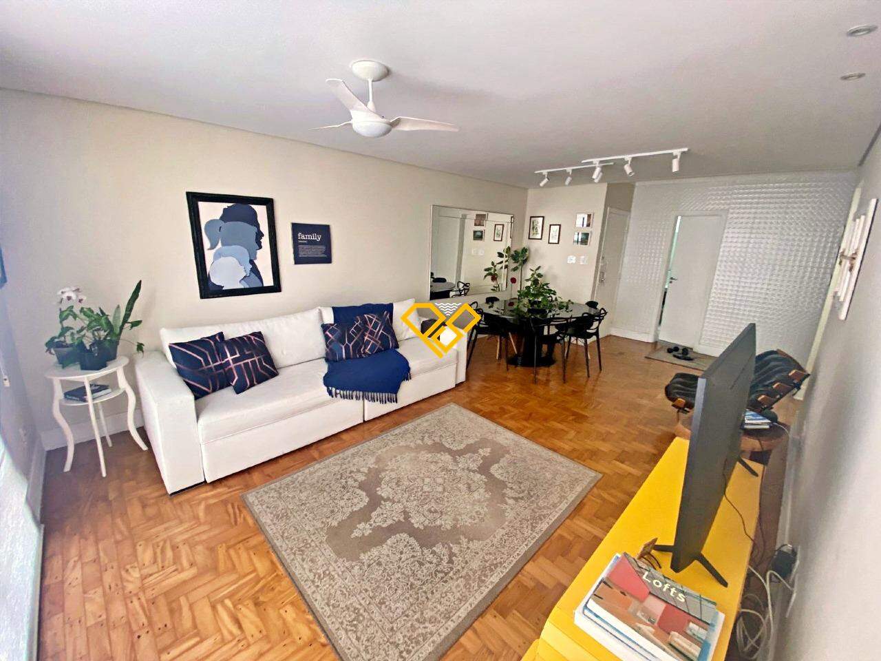 Apartamento à venda no Ponta da Praia: Sala