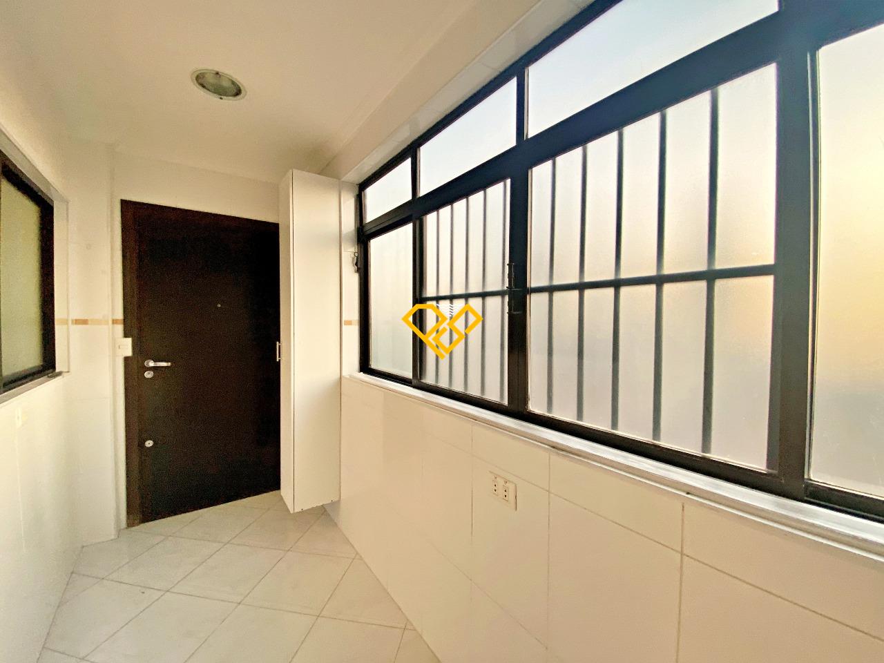 Apartamento para aluguel no Boqueirão: ÁRea de serviço