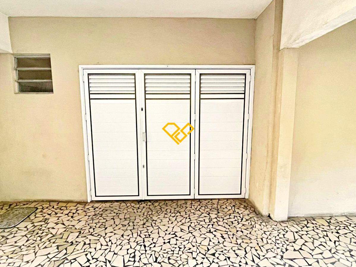 Apartamento à venda no Ponta da Praia: Garagem