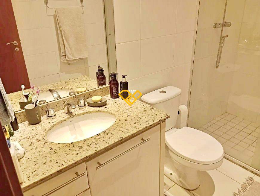 Apartamento à venda no Gonzaga: Wc suíte