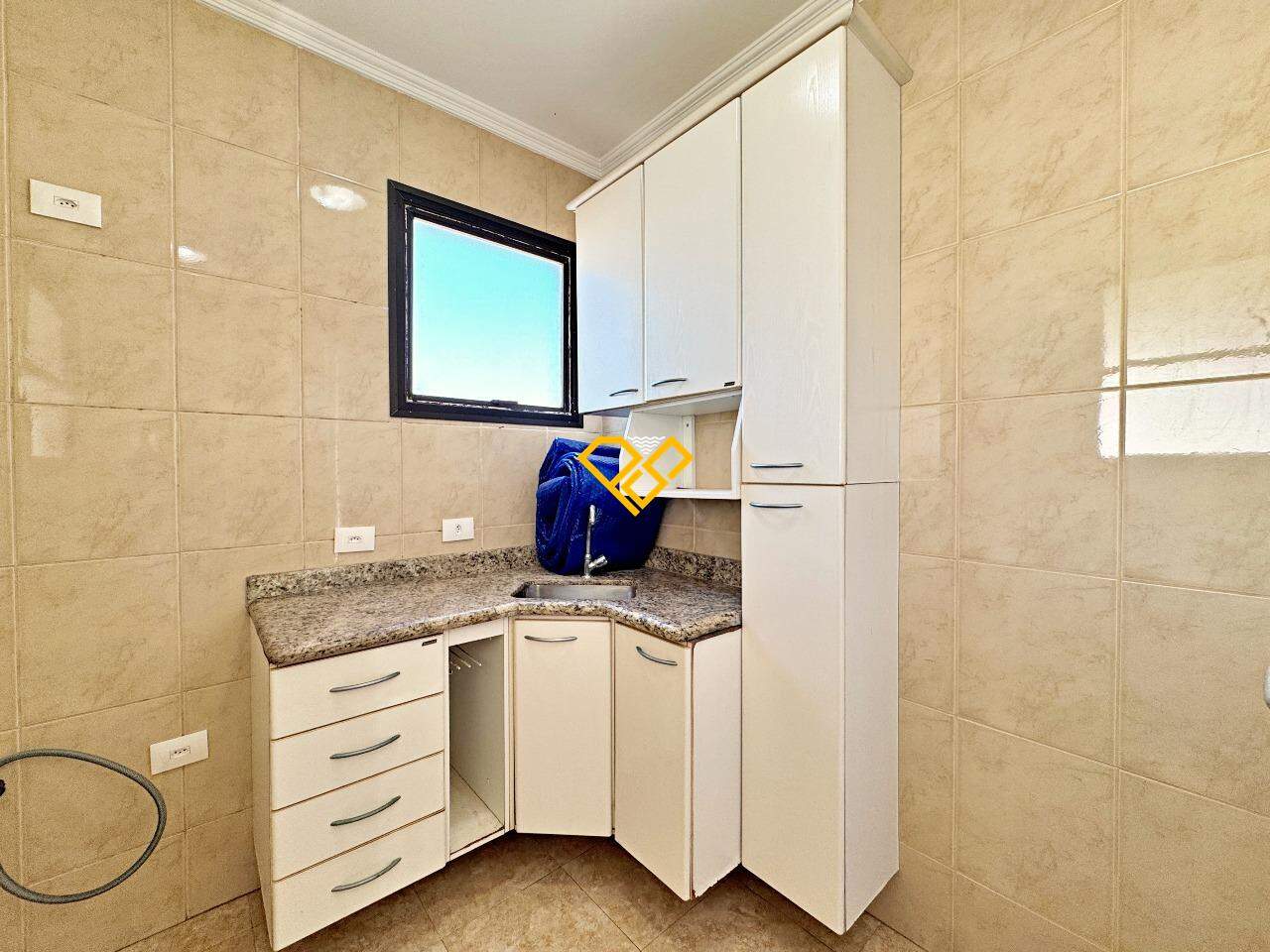 Cobertura à venda no Embaré: Cozinha 2º piso