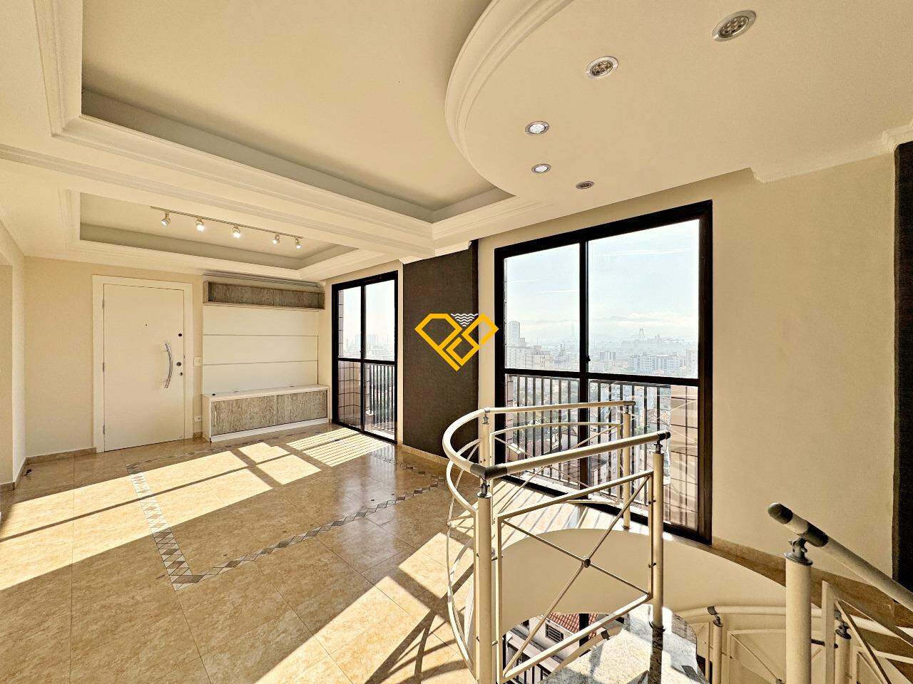 Cobertura à venda no Embaré: Sala 2º piso