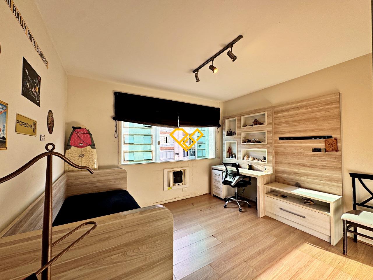 Apartamento à venda no Ponta da Praia: Dormitório 4