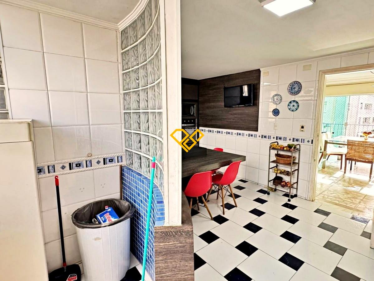 Apartamento à venda no Ponta da Praia: Cozinha