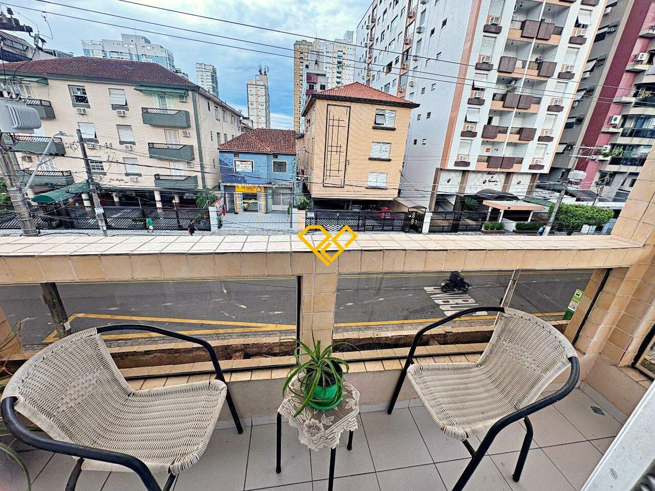Apartamento à venda no Embaré: Varanda