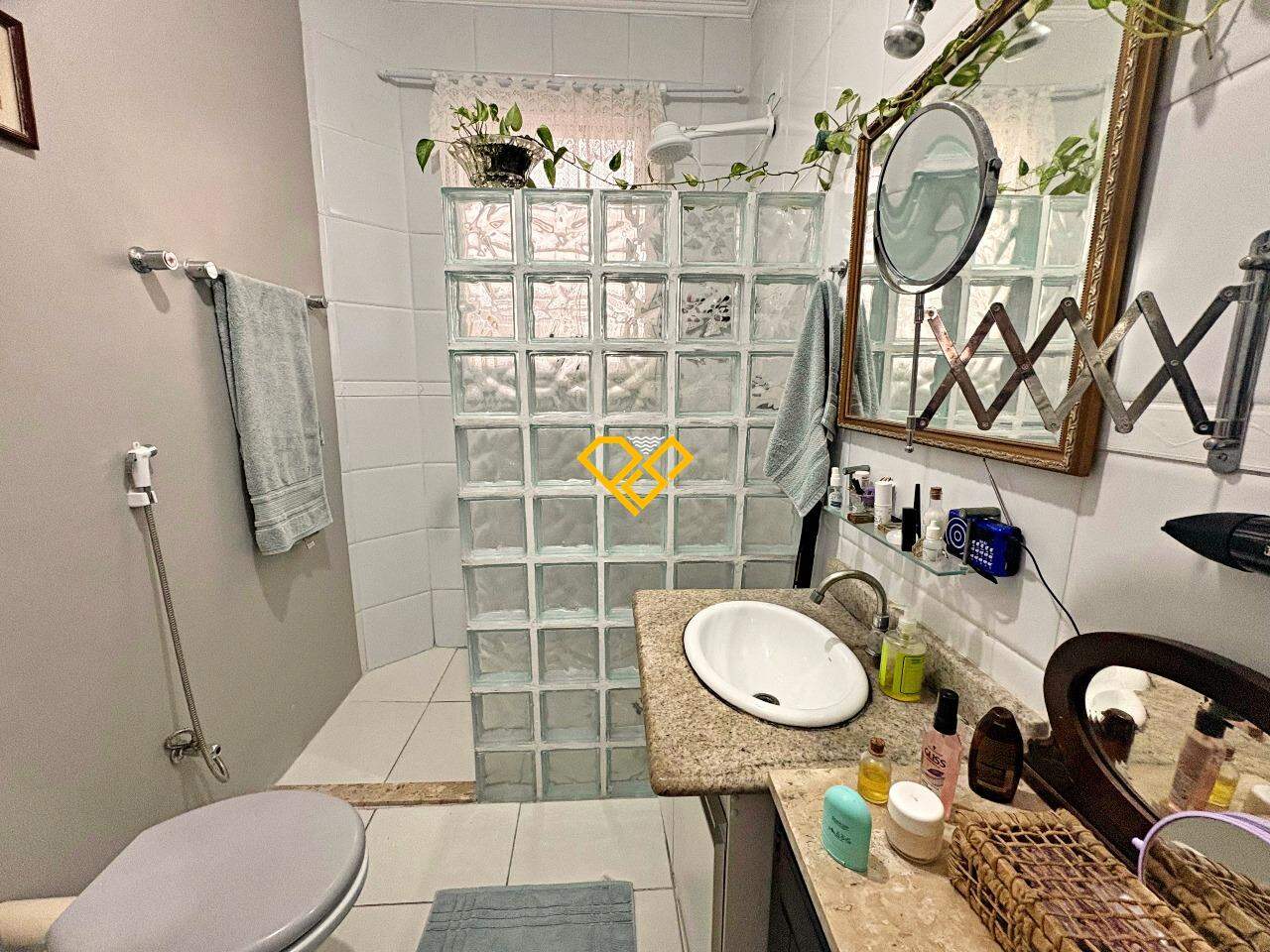 Apartamento à venda no Embaré: Wc social