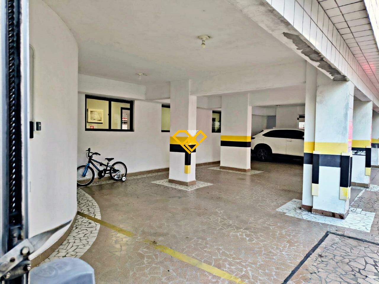 Apartamento à venda no Marapé: Garagem