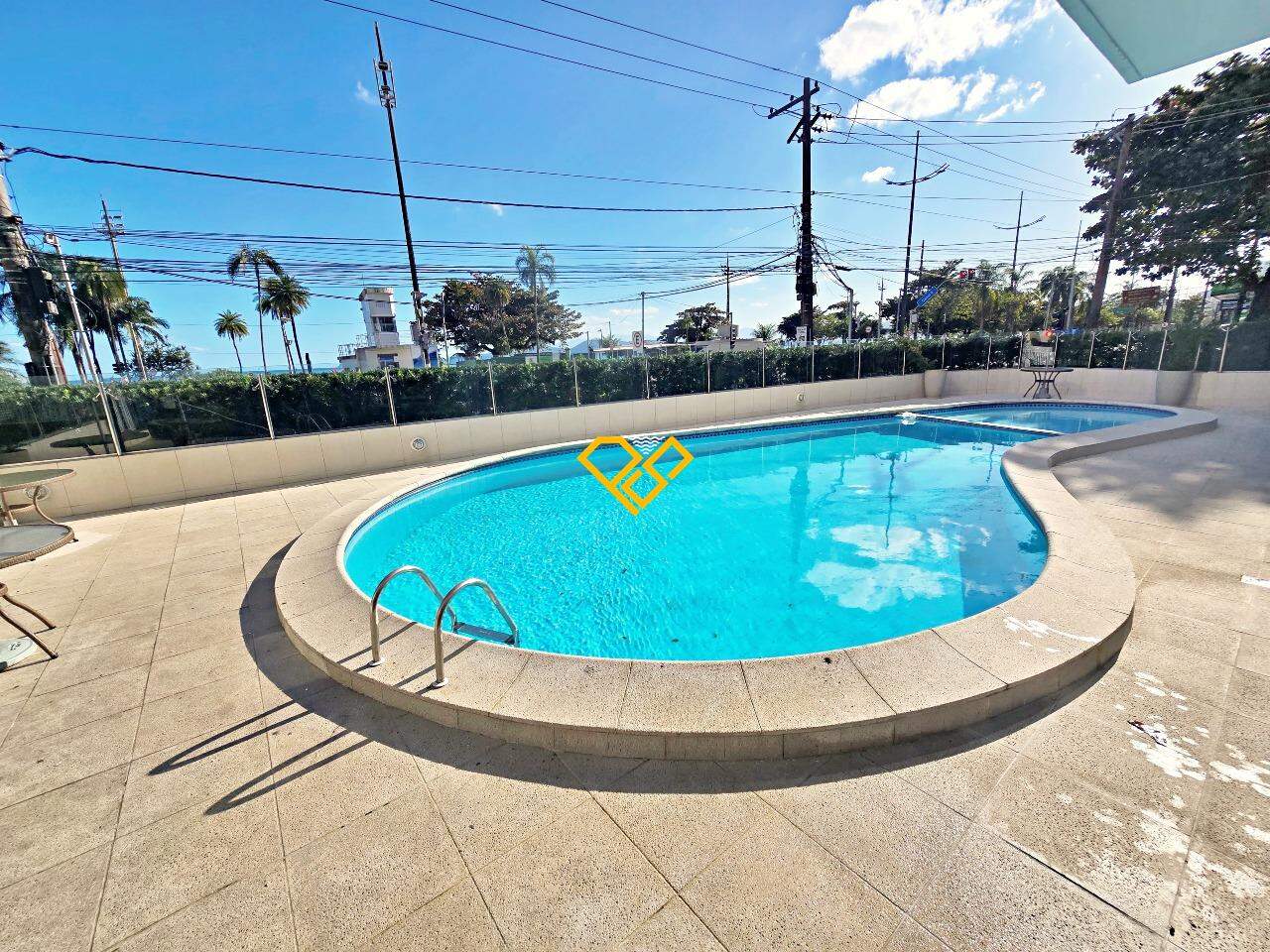 Apartamento à venda no Ponta da Praia: Lazer - Piscina