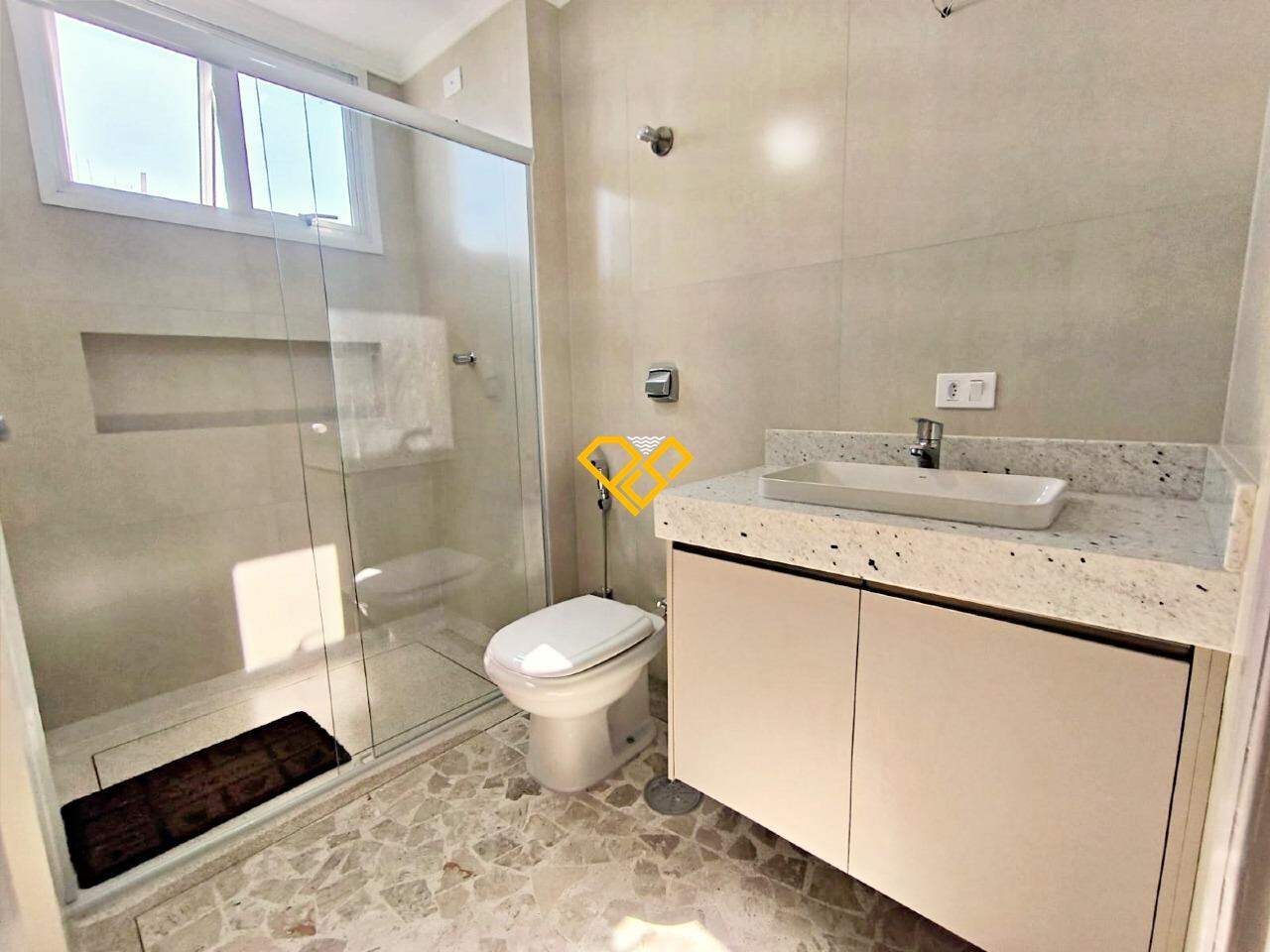 Apartamento à venda no Ponta da Praia: Wc suíte