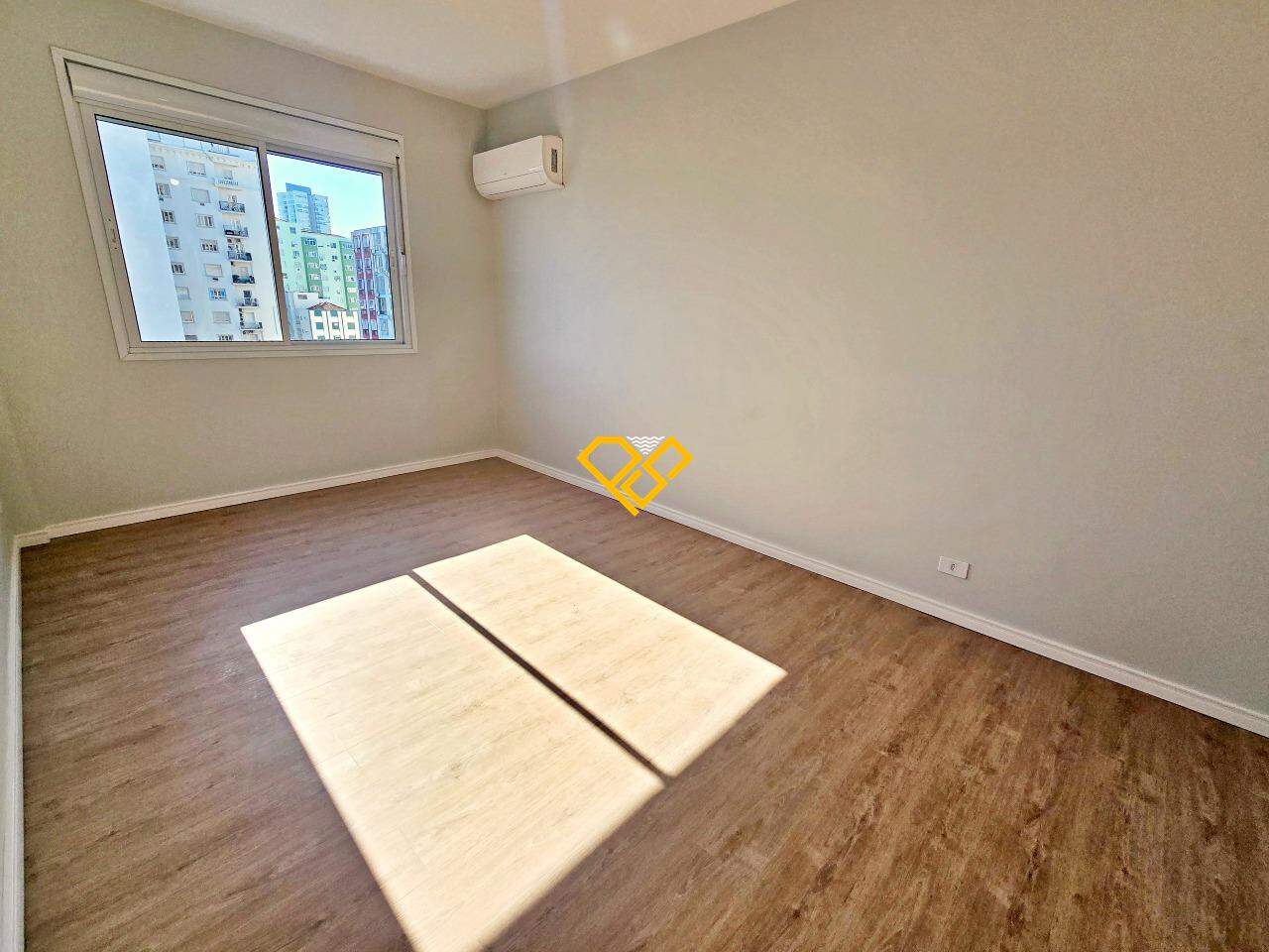 Apartamento à venda no Ponta da Praia: Dormitório 3
