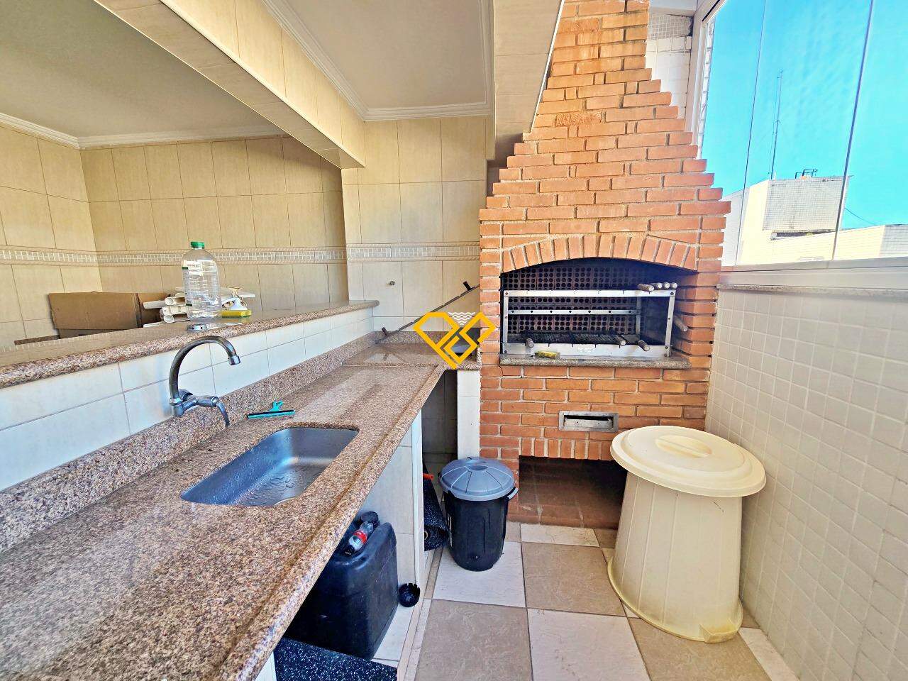Apartamento à venda no Ponta da Praia: Lazer - Churrasqueira