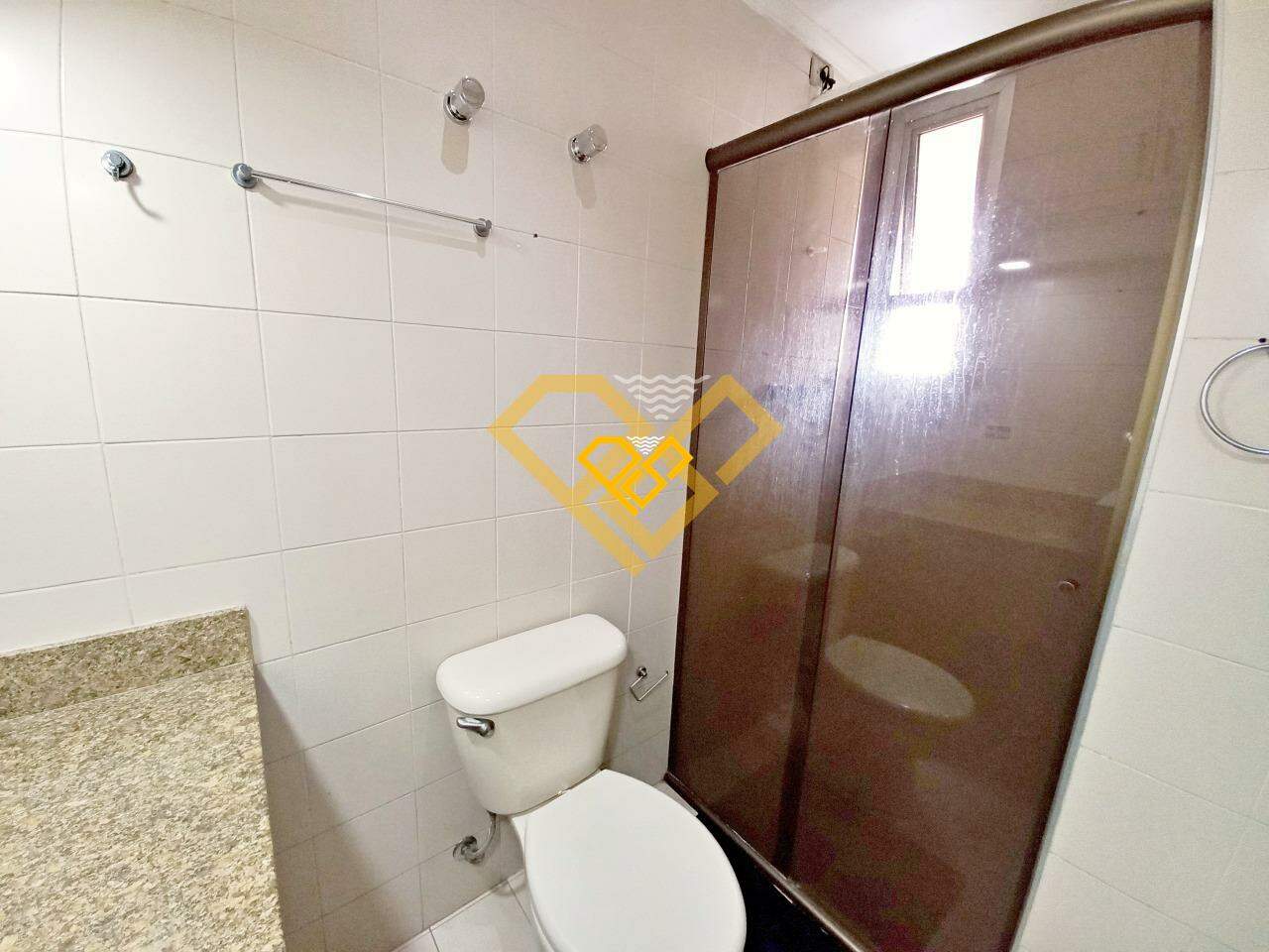 Cobertura à venda no Vila Mathias: WC SUÍTE