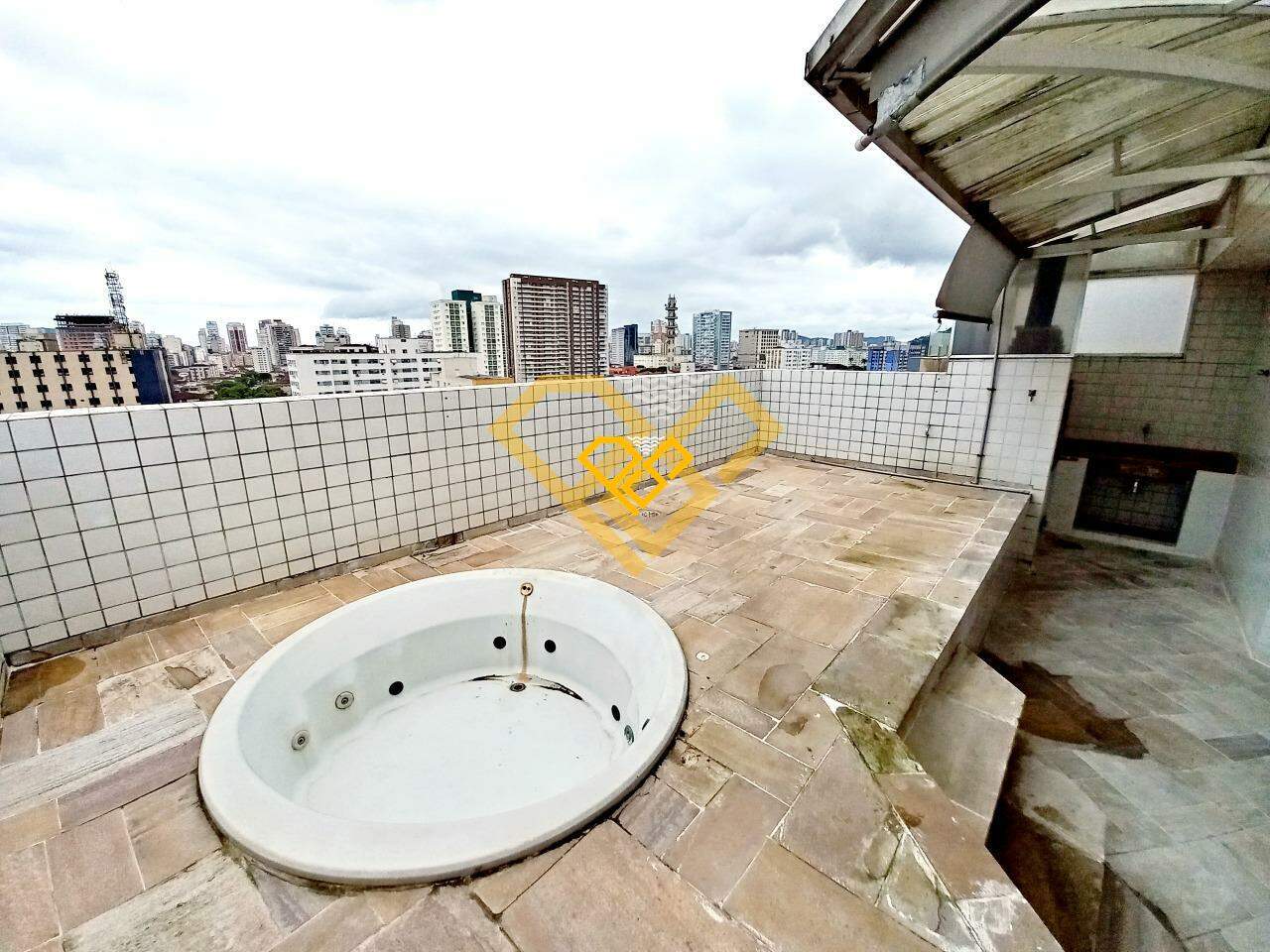 Cobertura à venda no Vila Mathias: LAZER