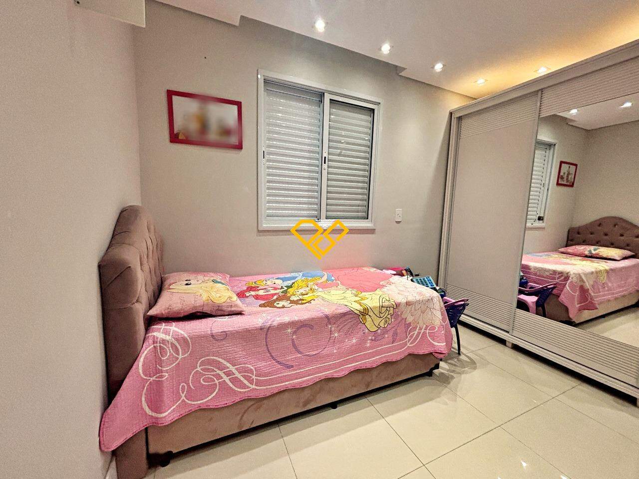 Apartamento à venda no Embaré: Dormitório 2