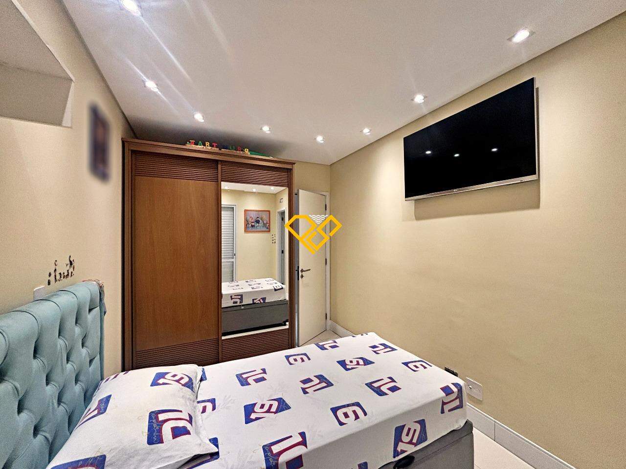 Apartamento à venda no Embaré: Dormitório 3