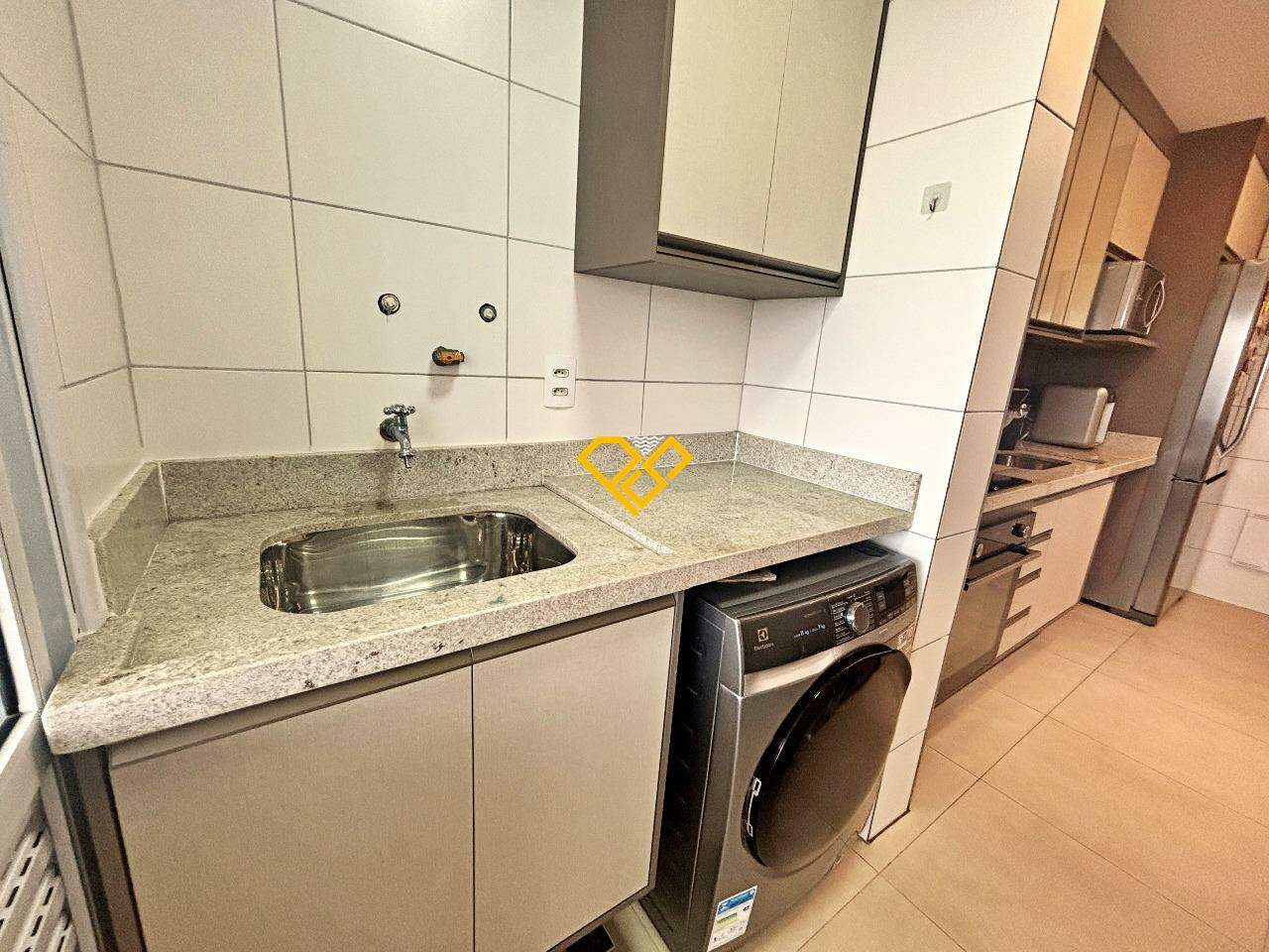 Apartamento à venda no Embaré: Área de serviço